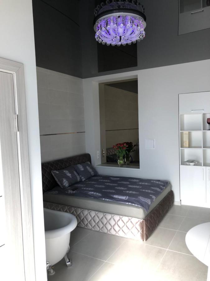 Romeo Vip Apartamentai Panevėžys Buitenkant foto